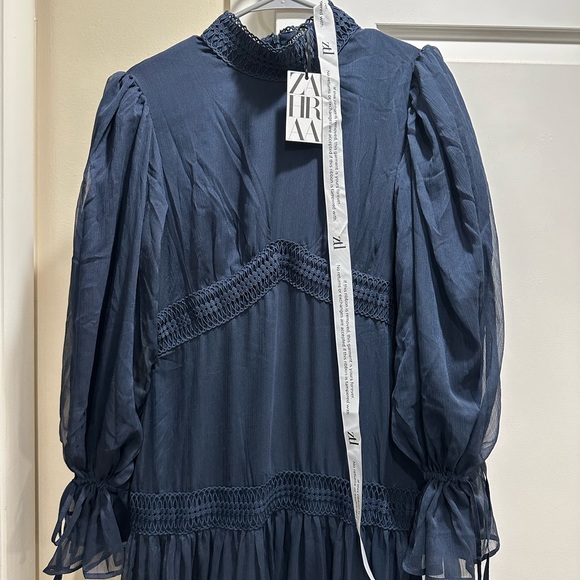 Zahraa The Label- Loren Lace Maxi chiffon dress (navy) - Picture 3 of 6